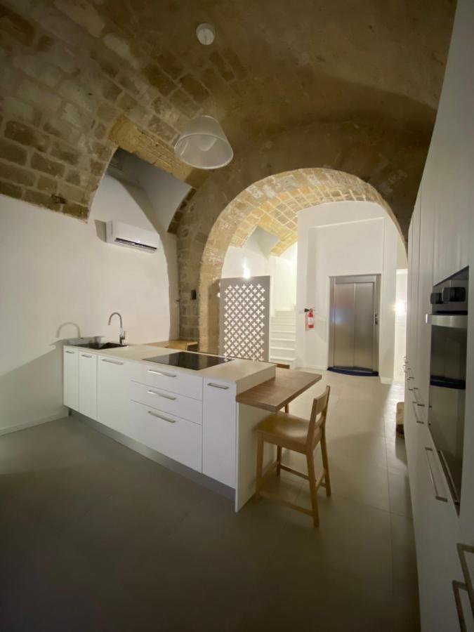 Star Suite Tarente Extérieur photo